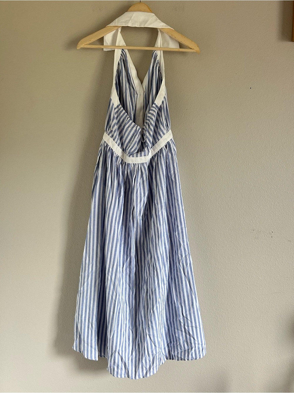 Blue & White Striped Cotton Blend Collared Halter Midi Dres
Small NWT - Picture 7 of 9